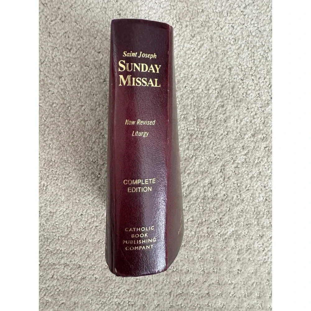 SAINT JOSEPH Sunday Missal Complete Edition (New Revised Liturgy) Catholic Book